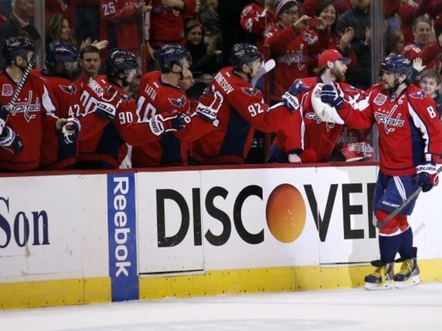 NHL: Ovečkin vyrovnal Hulla v historickej tabuľke, Buffalo s ďalšou prehrou